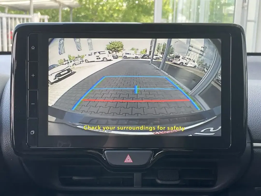 Toyota Yaris - Thumbnail 13