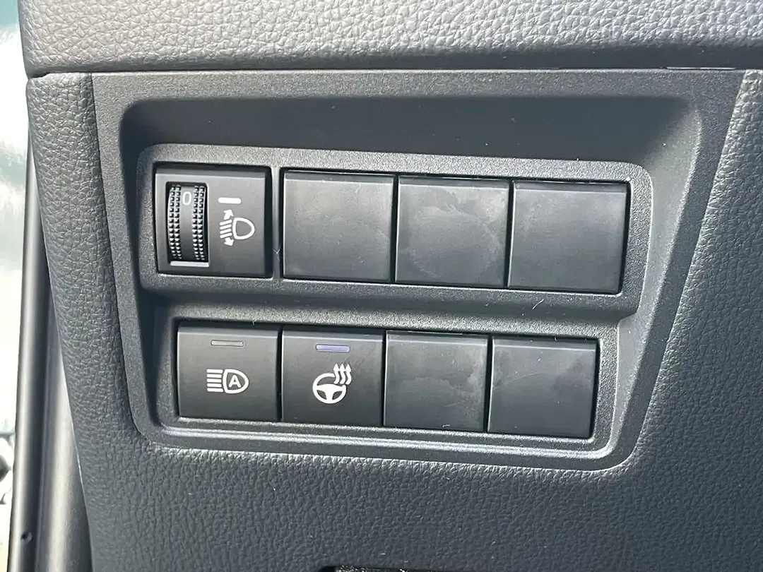 Toyota Yaris - Thumbnail 14