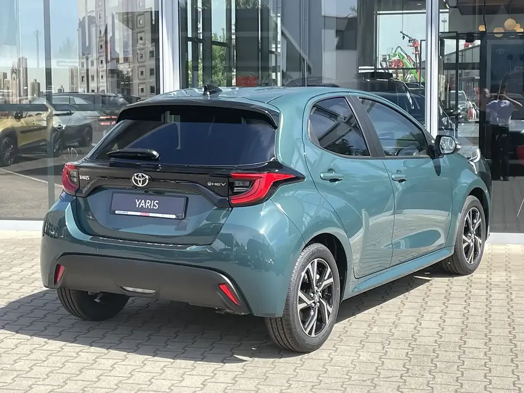 Toyota Yaris - Thumbnail 4