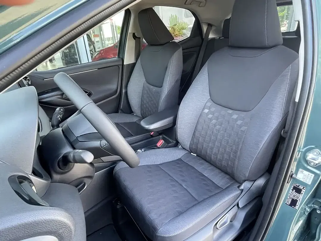 Toyota Yaris - Thumbnail 8