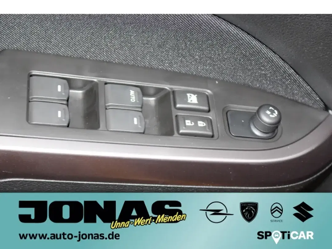 Suzuki Vitara - Thumbnail 13