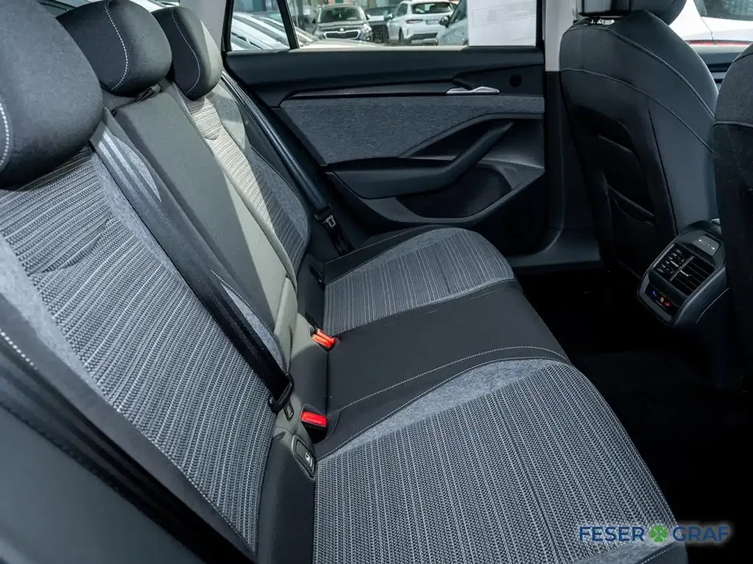 Skoda Superb - Thumbnail 7