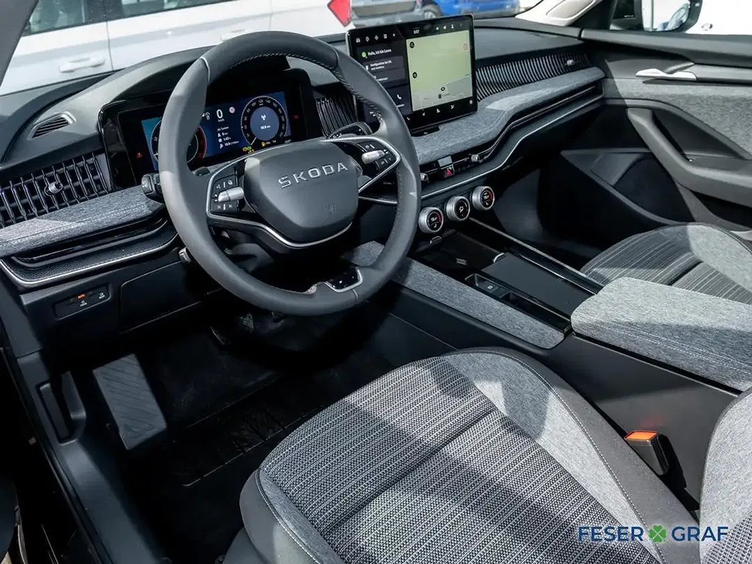 Skoda Superb - Thumbnail 3