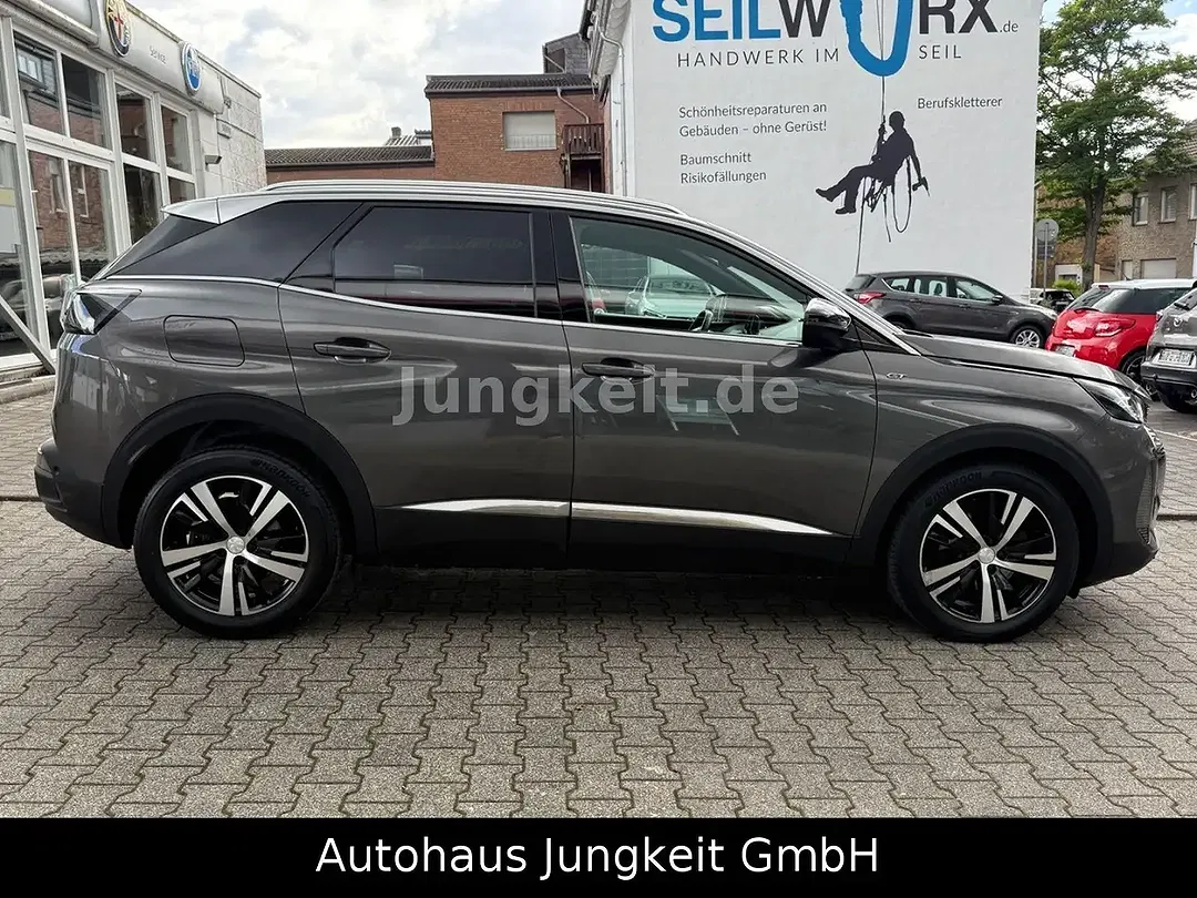 Peugeot 3008 - Thumbnail 4