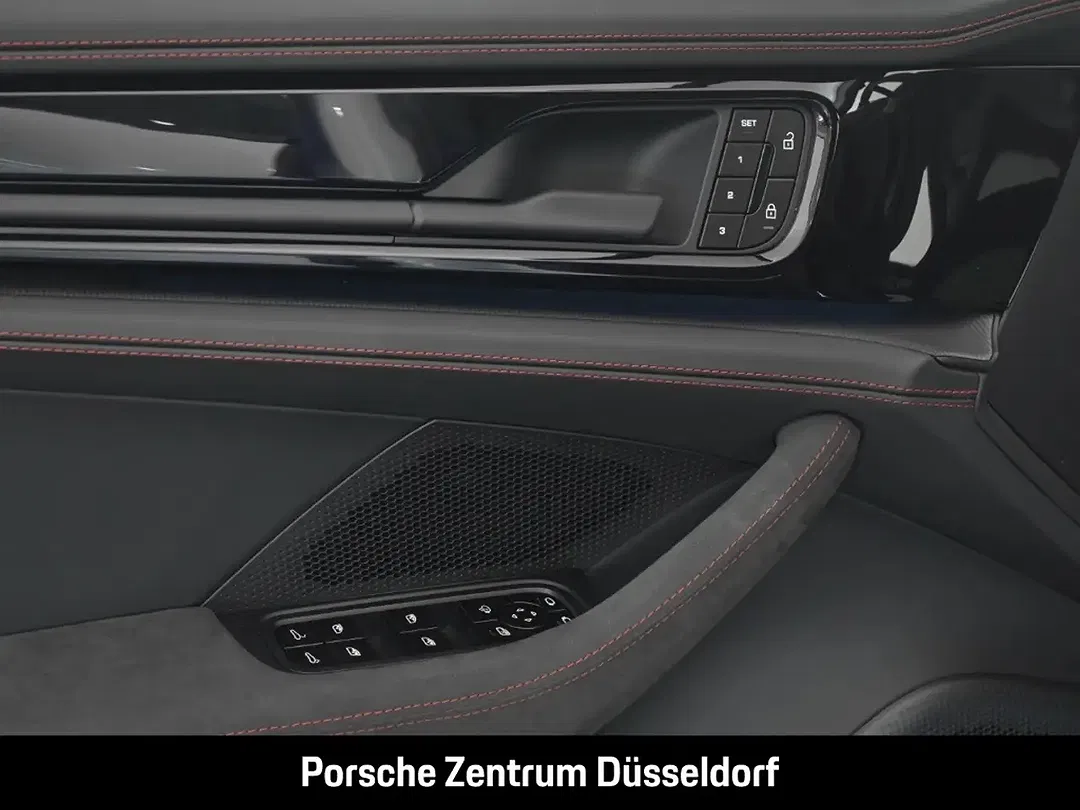Porsche Panamera - Thumbnail 14