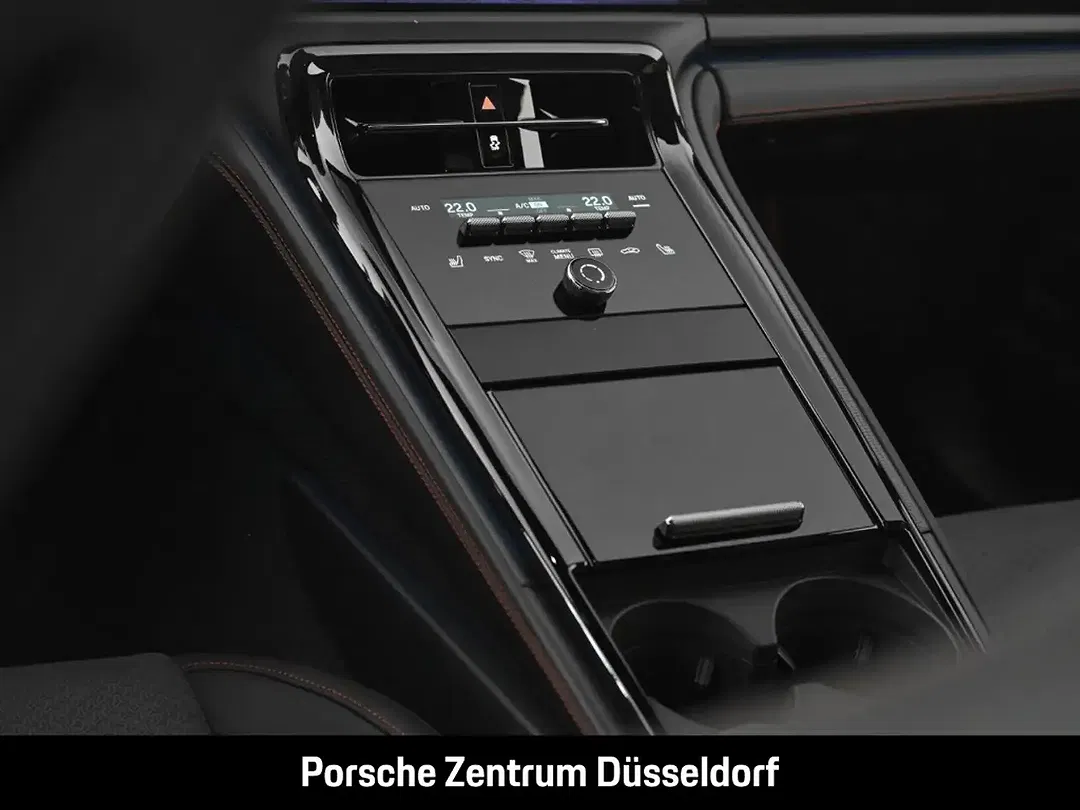 Porsche Panamera - Thumbnail 15
