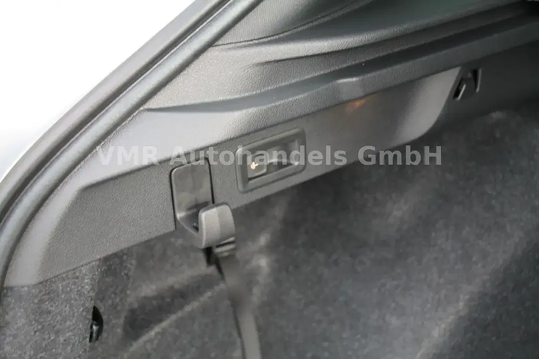 Skoda Scala - Thumbnail 10