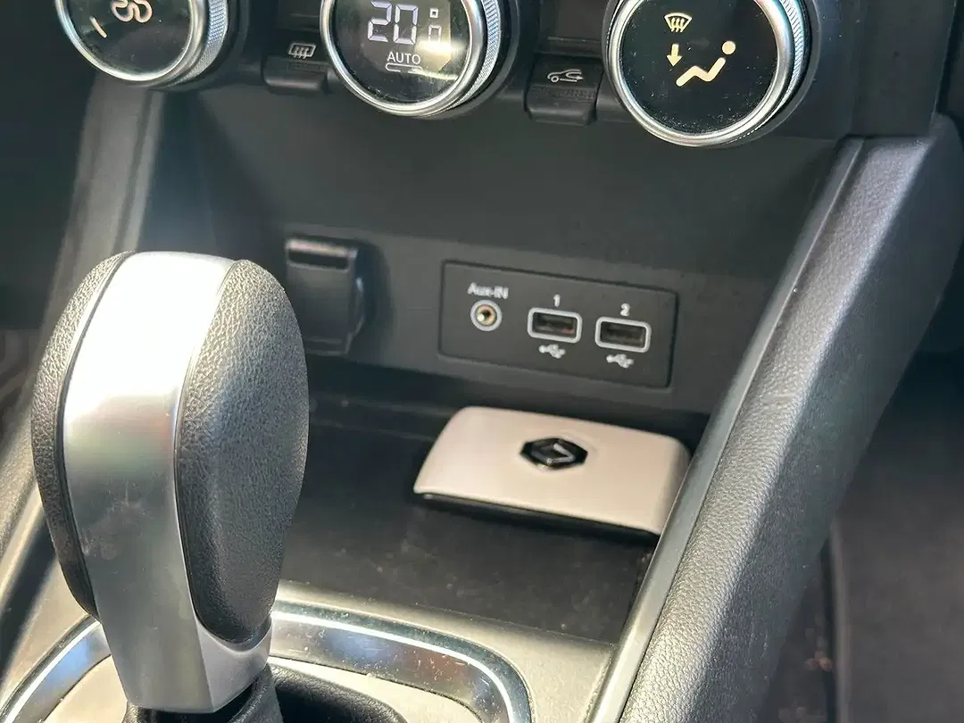 Renault Captur - Thumbnail 18