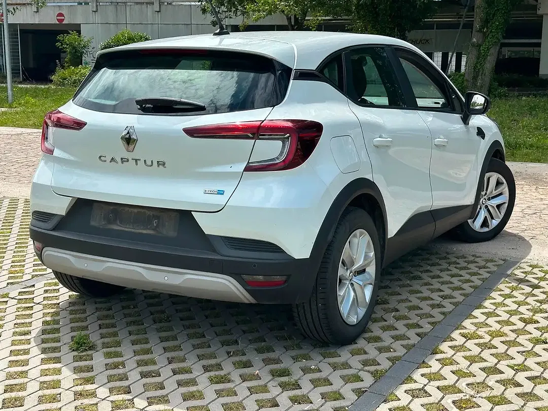Renault Captur - Thumbnail 4