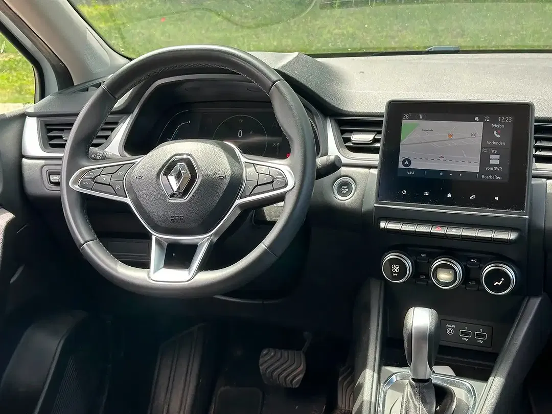 Renault Captur - Thumbnail 8