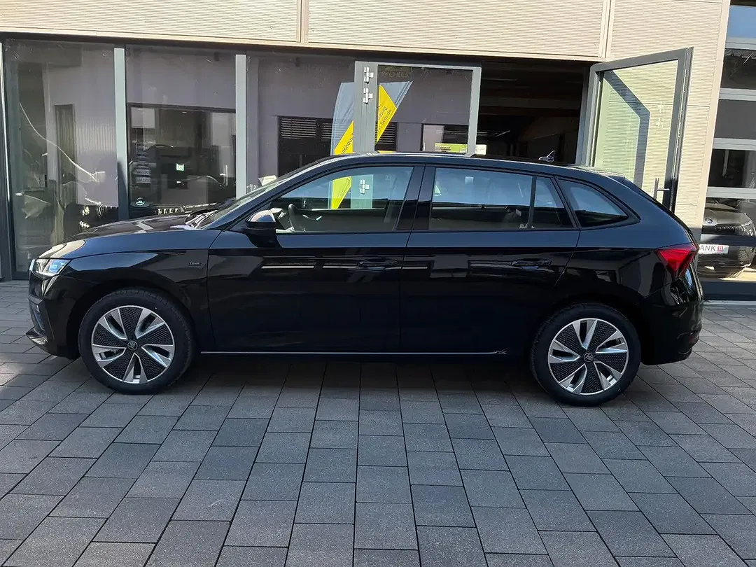 Skoda Scala - Thumbnail 1