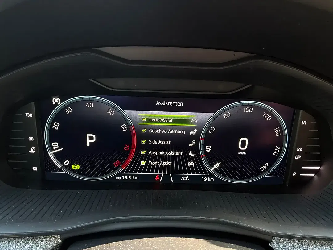 Skoda Scala - Thumbnail 11