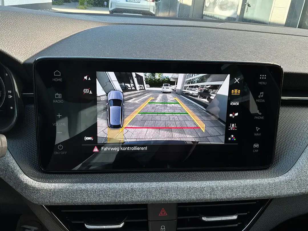 Skoda Scala - Thumbnail 14