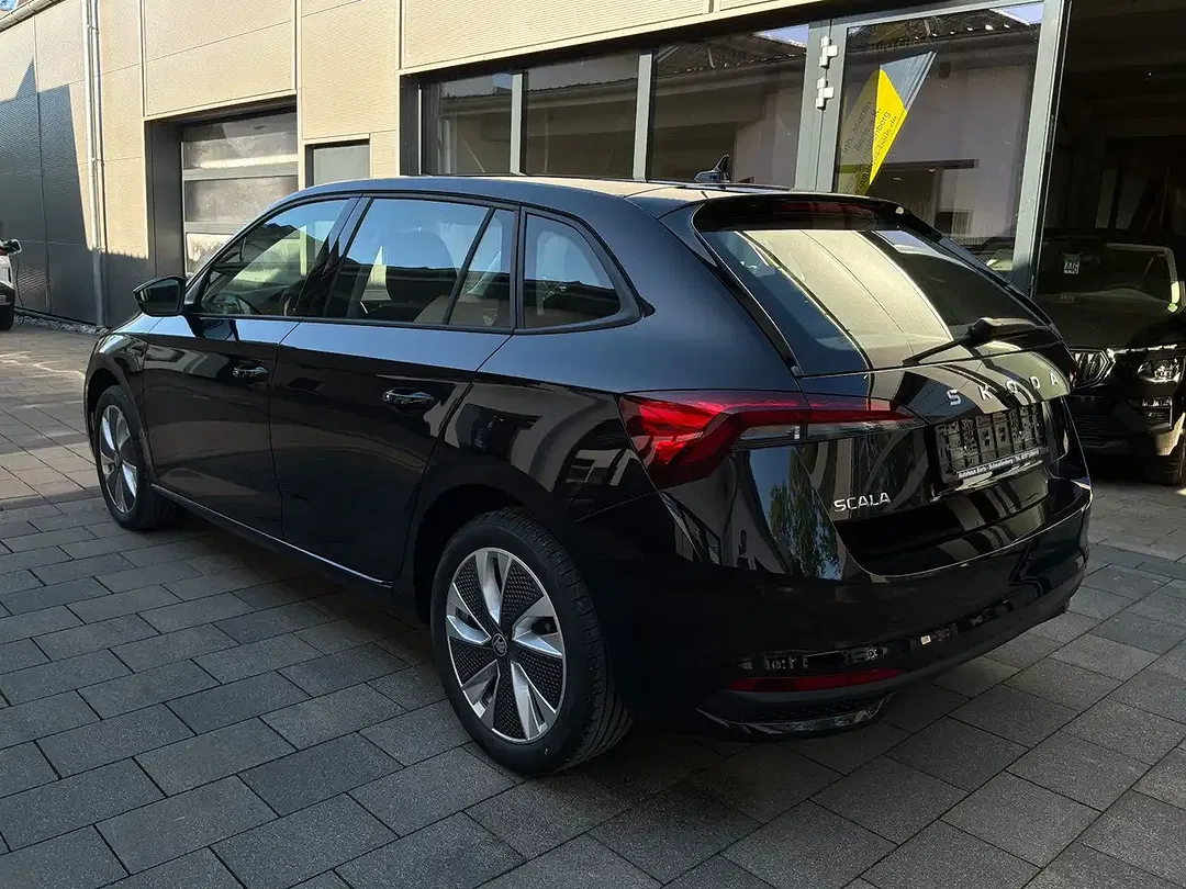 Skoda Scala - Thumbnail 6