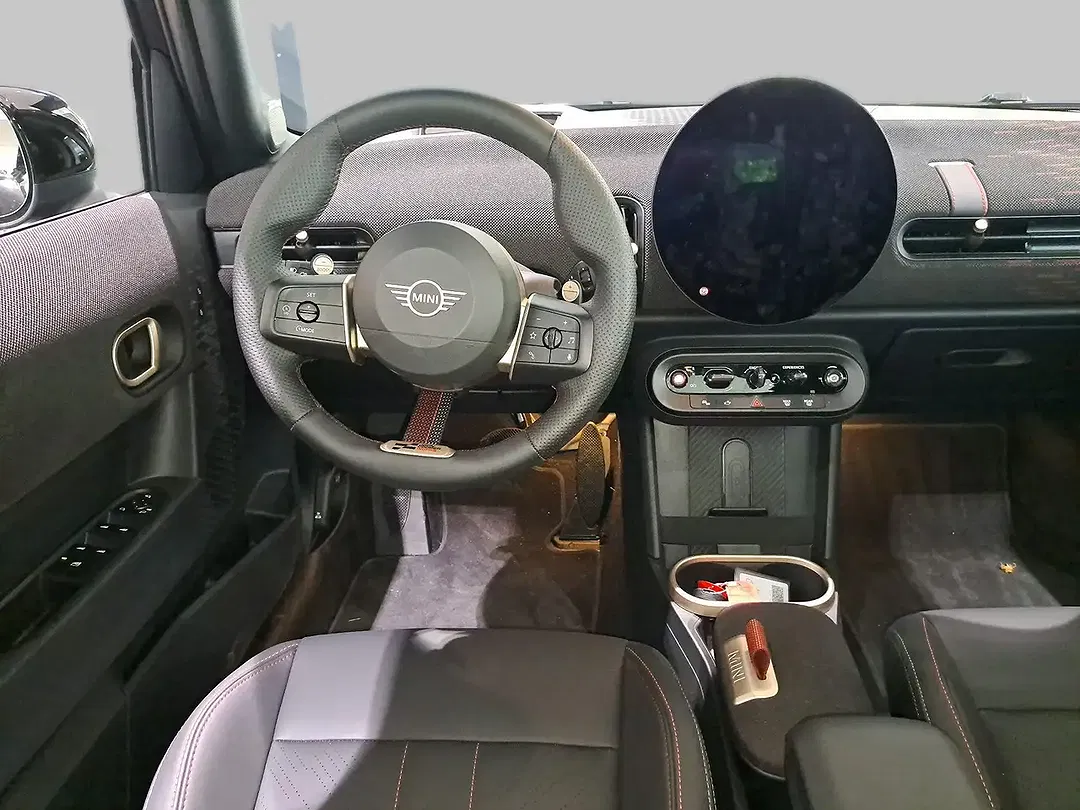 MINI Cooper C - Thumbnail 11