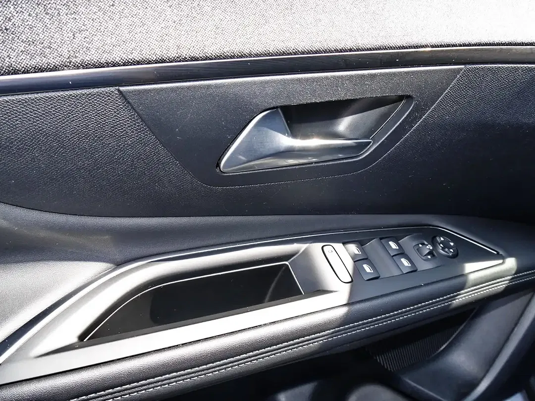 Peugeot 3008 - Thumbnail 10