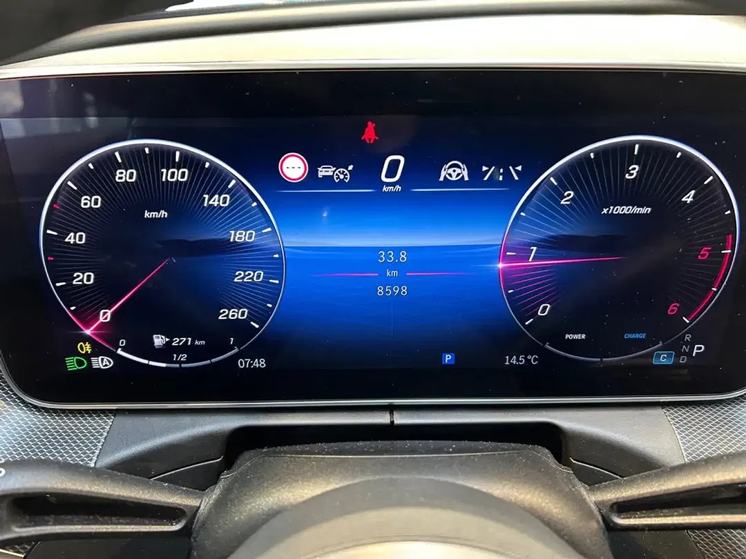 Mercedes-Benz C 300 - Thumbnail 9