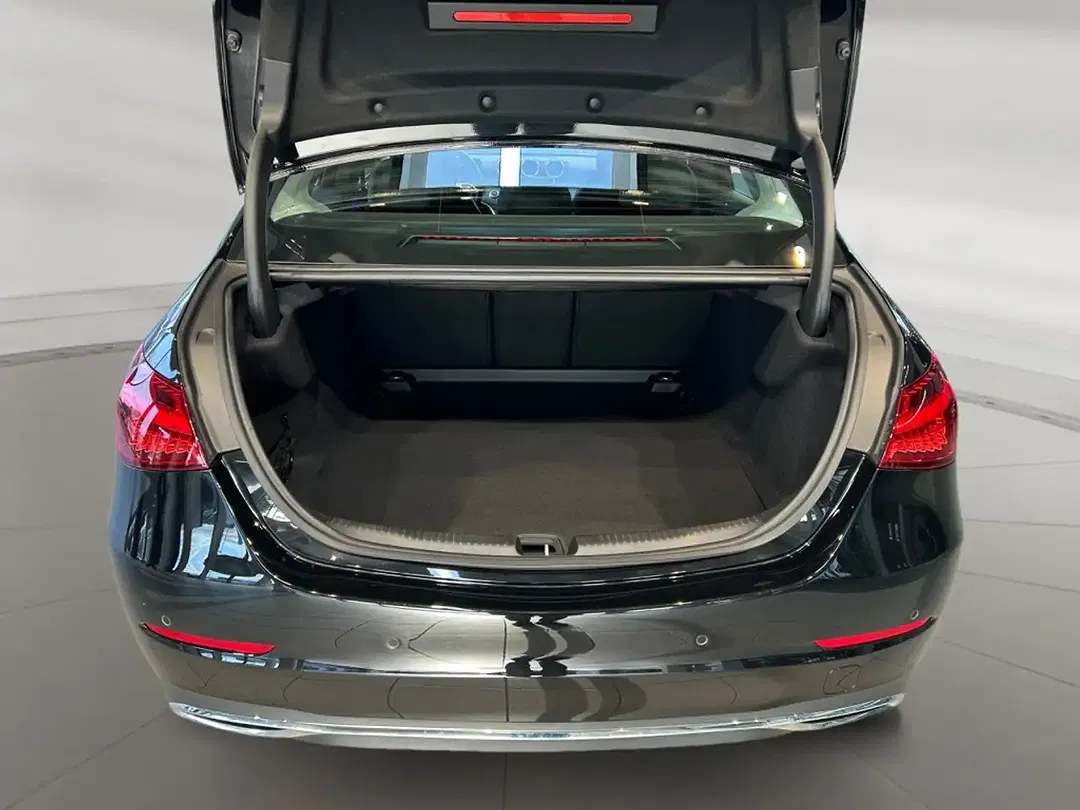 Mercedes-Benz C 300 - Thumbnail 12