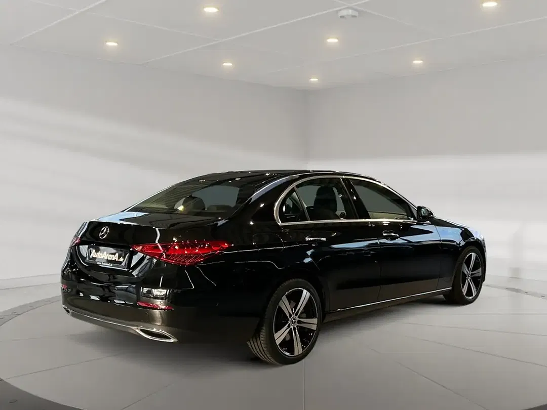 Mercedes-Benz C 300 - Thumbnail 2