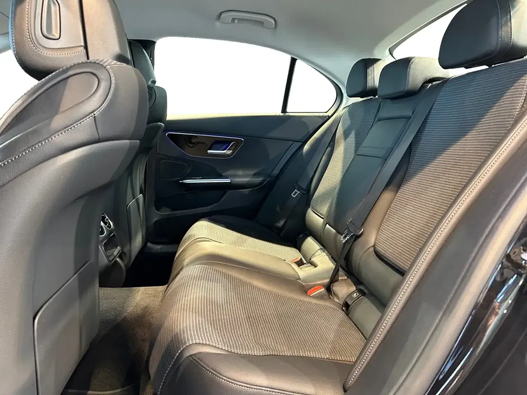 Mercedes-Benz C 300 - Thumbnail 7