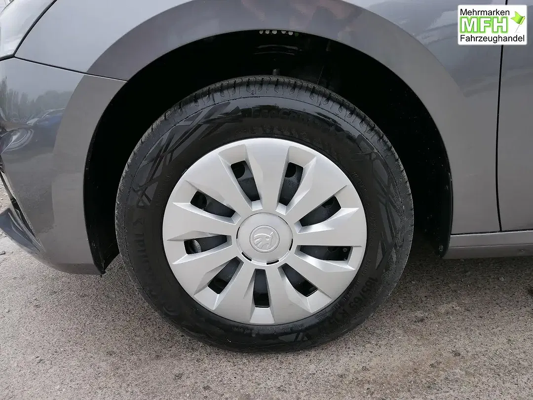 Skoda Fabia - Thumbnail 4