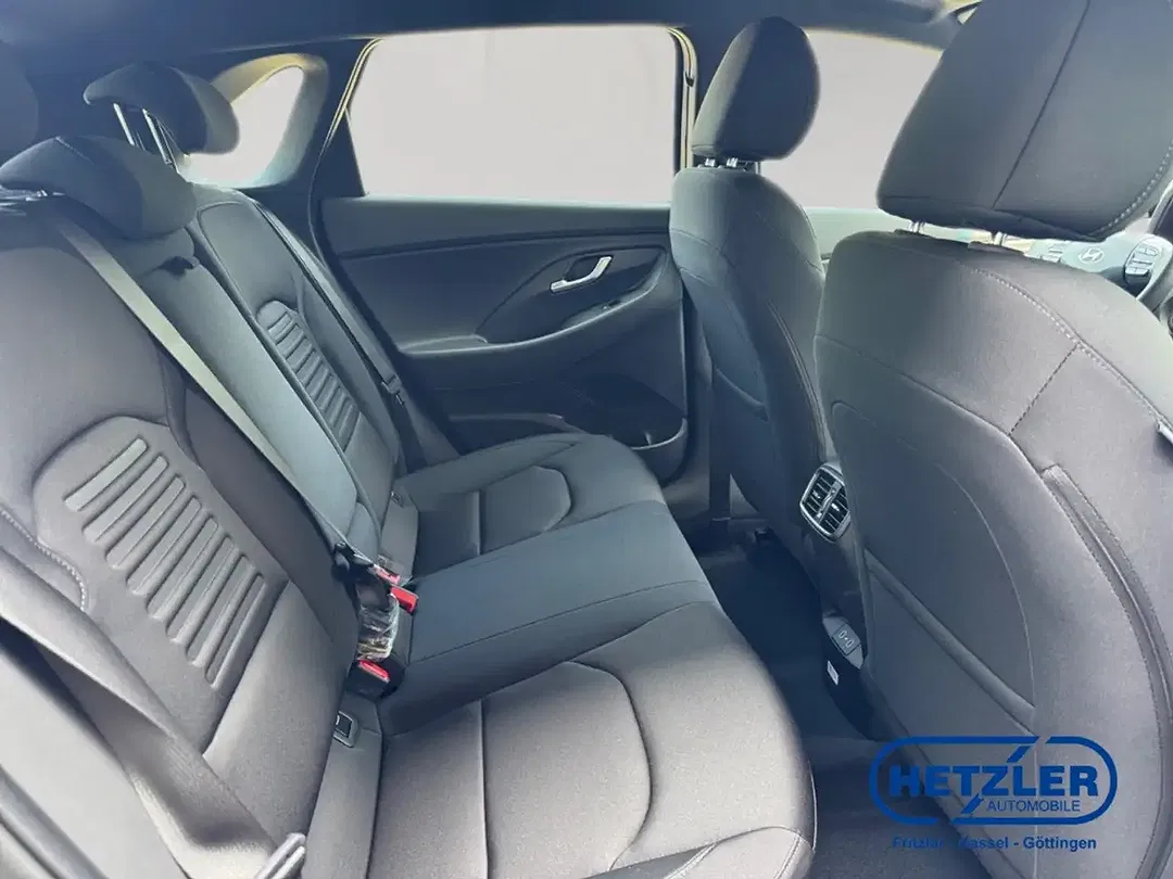Hyundai i30 - Thumbnail 13