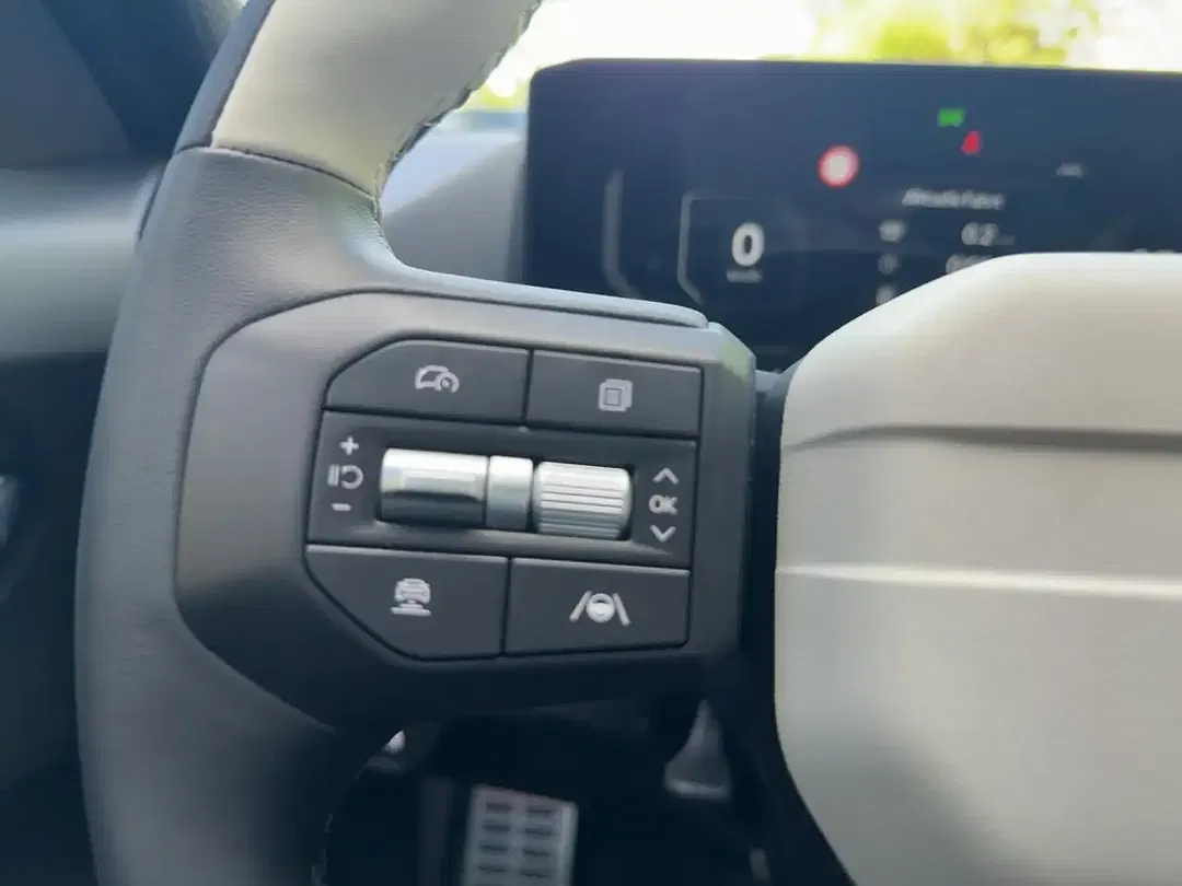 Kia K4 - Thumbnail 12