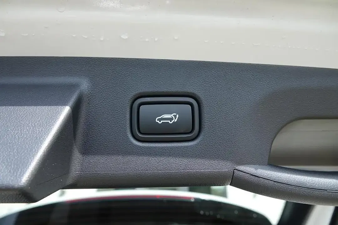 Hyundai TUCSON - Thumbnail 9