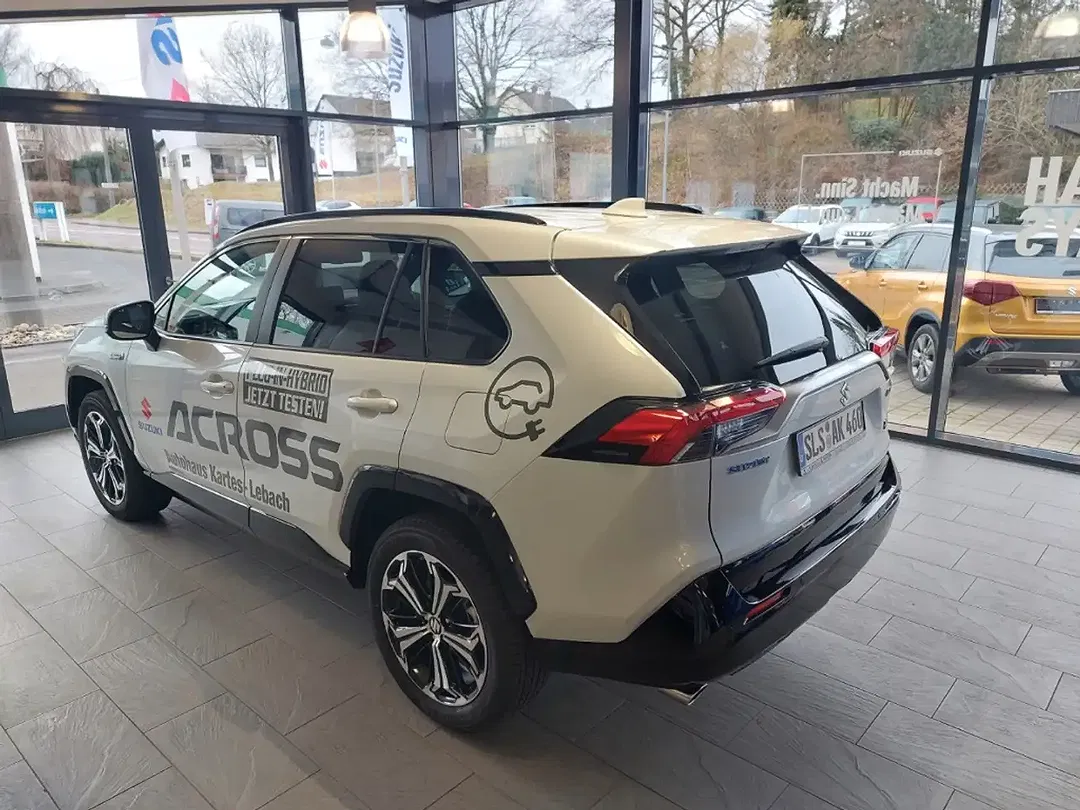 Suzuki Across - Thumbnail 7