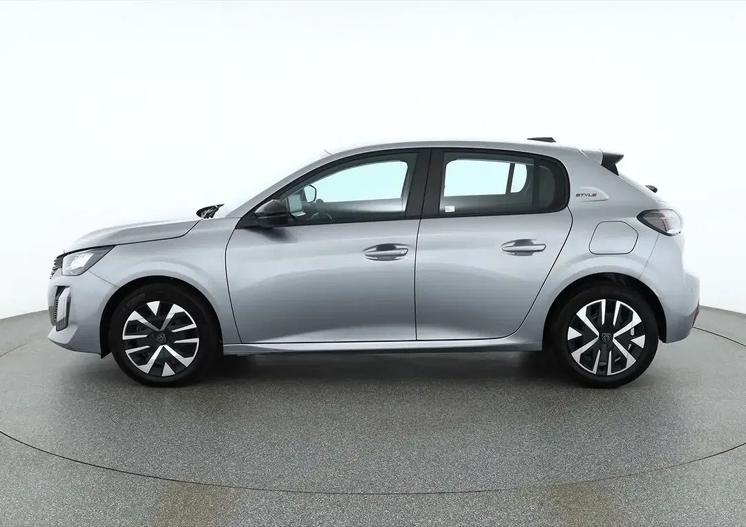 Peugeot 208 - Thumbnail 1