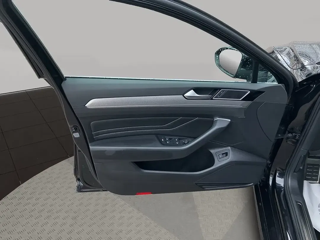 Volkswagen Passat Variant - Thumbnail 10