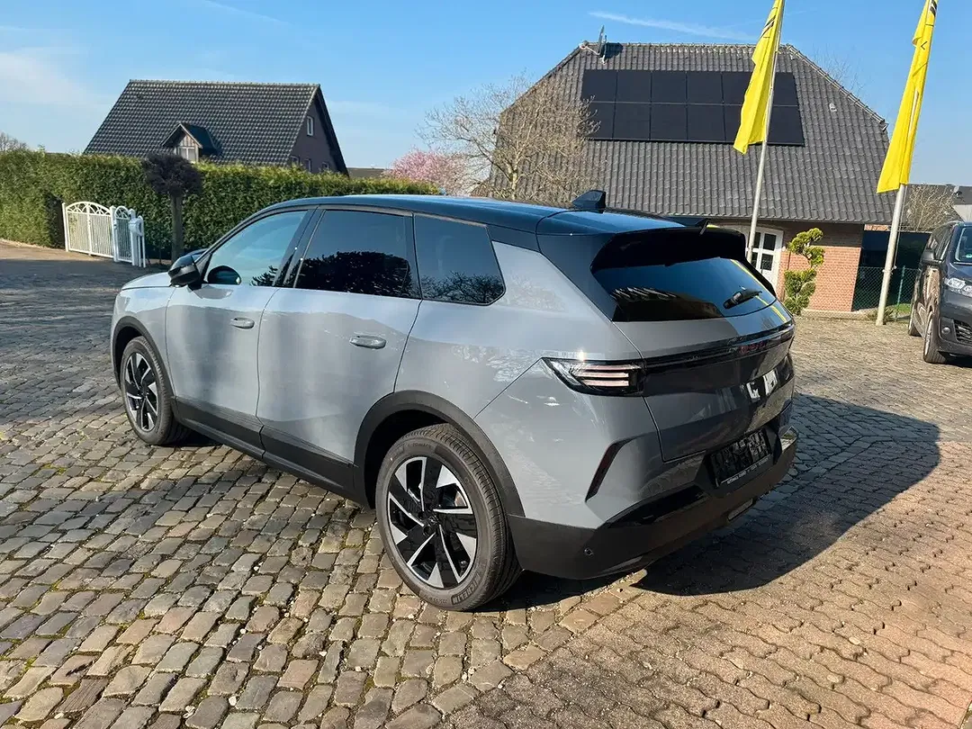 Opel Grandland X - Thumbnail 4