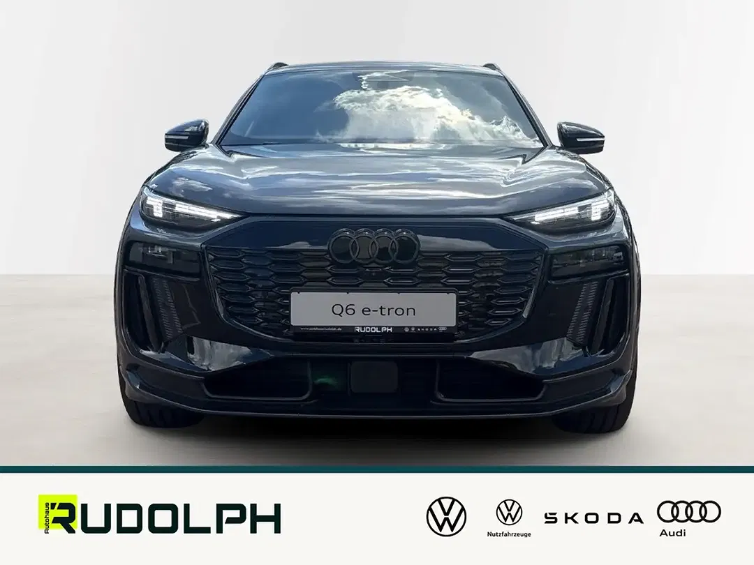 Audi Q6 e-tron - Thumbnail 2