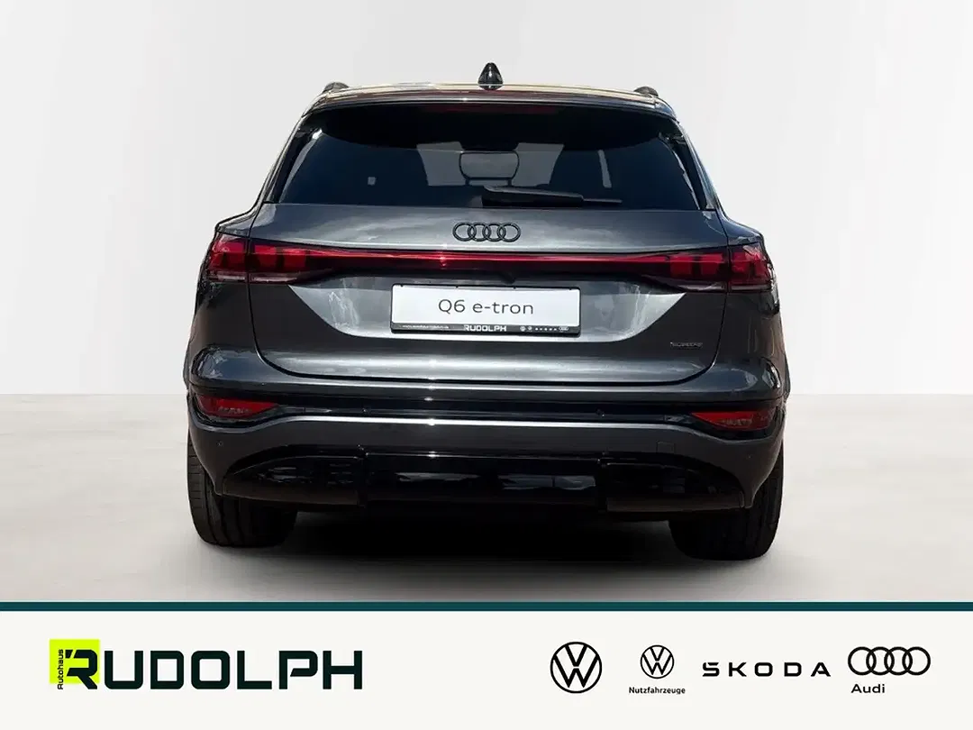 Audi Q6 e-tron - Thumbnail 4