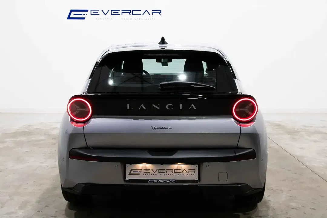 Lancia Ypsilon - Thumbnail 3