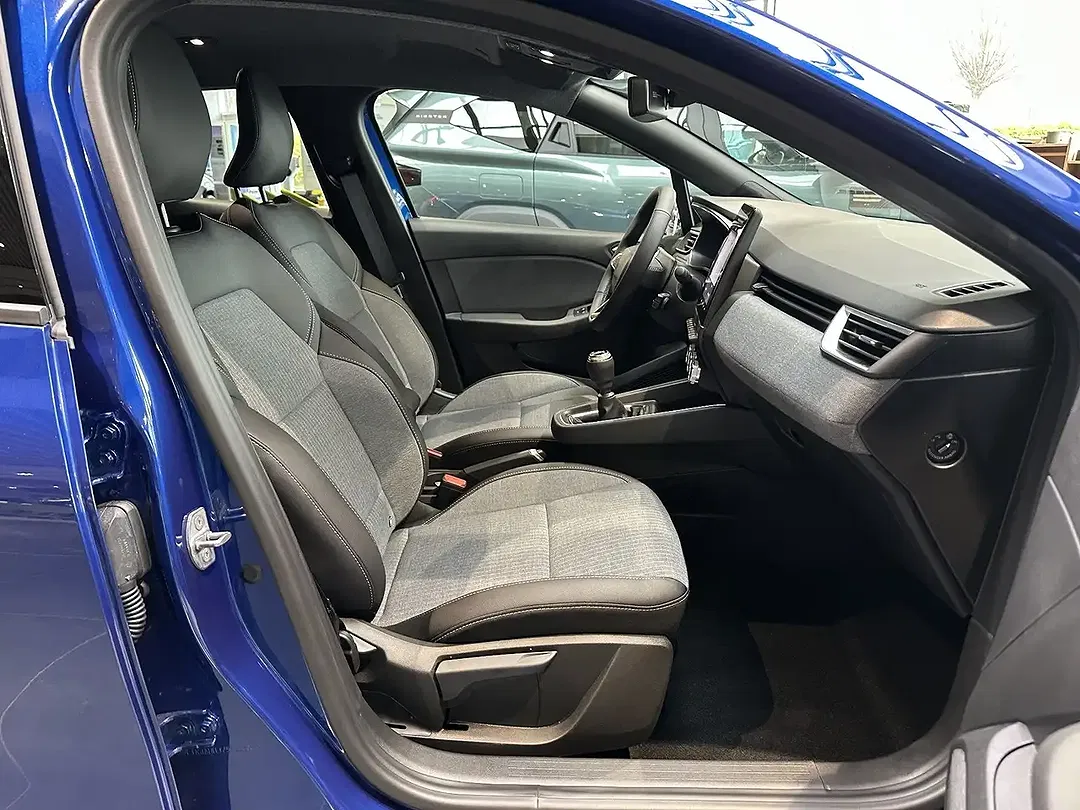 Renault Clio - Thumbnail 10