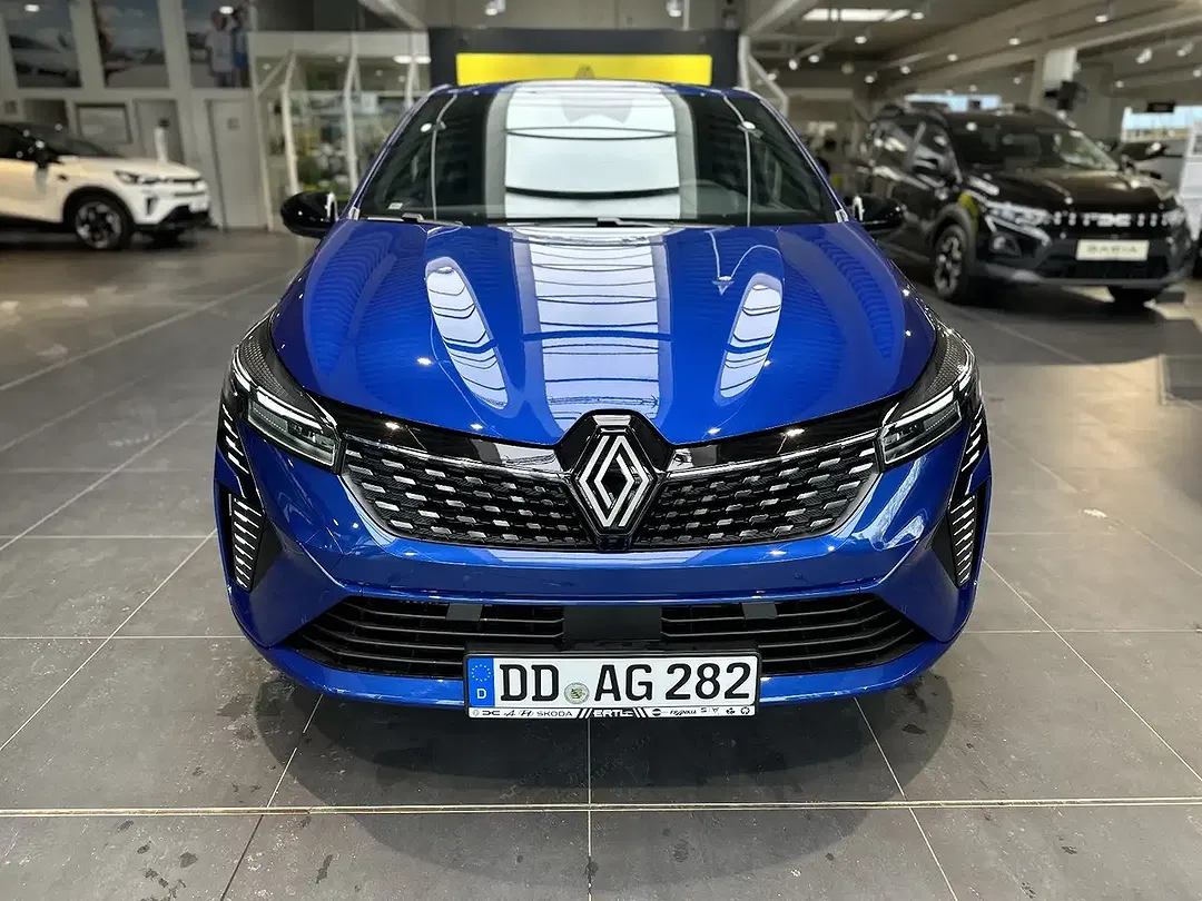 Renault Clio - Thumbnail 2