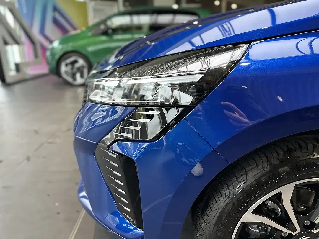 Renault Clio - Thumbnail 4