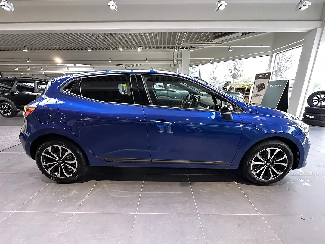 Renault Clio - Thumbnail 9