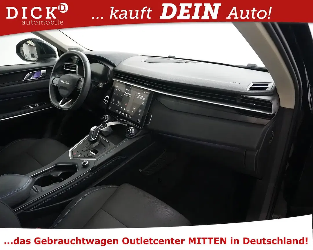 Lynk & Co 01 - Thumbnail 12