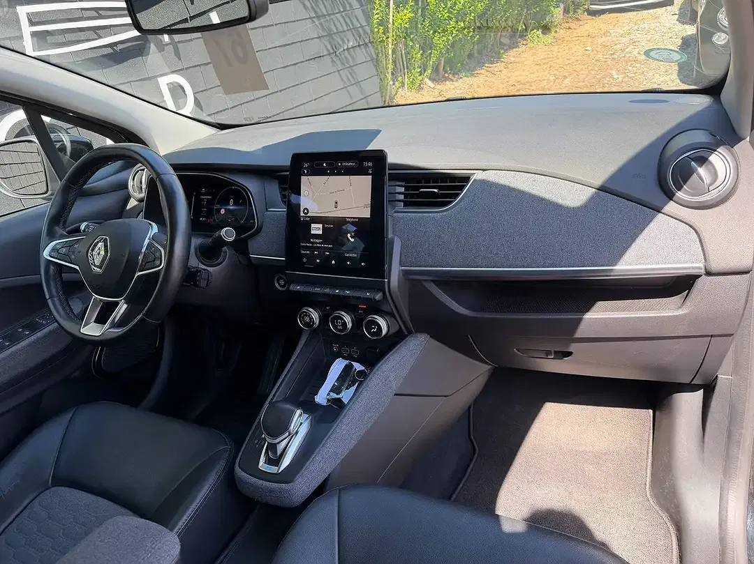 Renault ZOE - Thumbnail 10