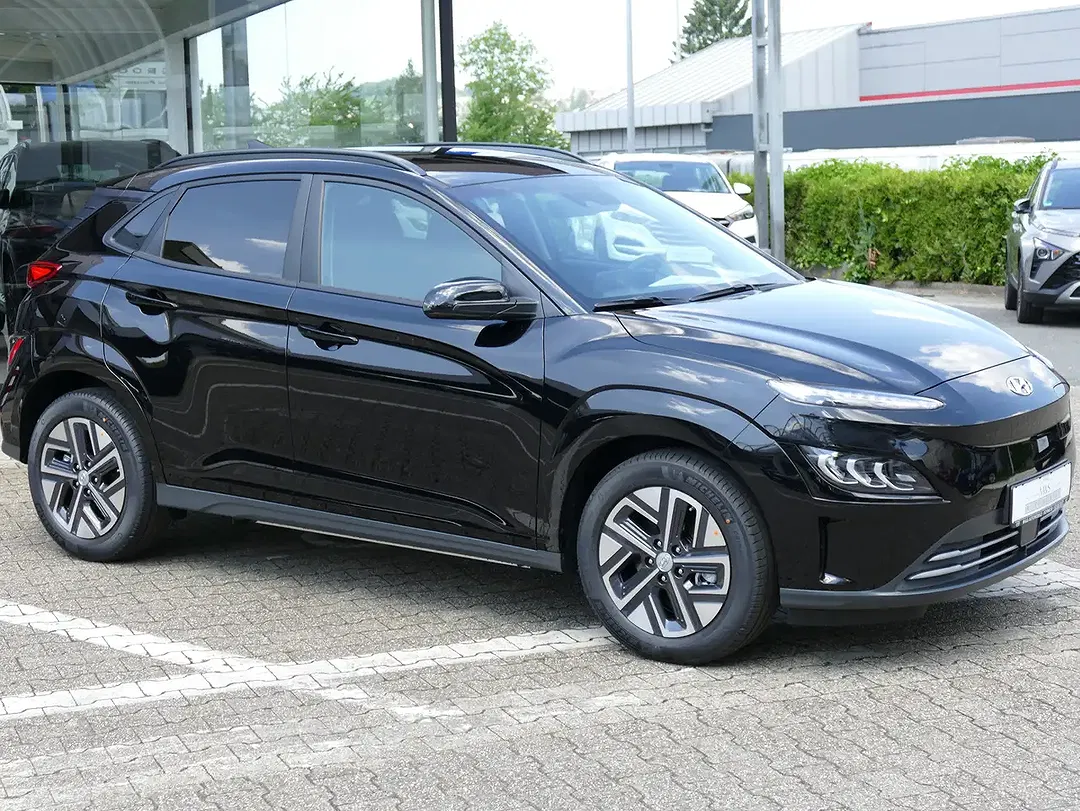 Hyundai KONA - Thumbnail 3