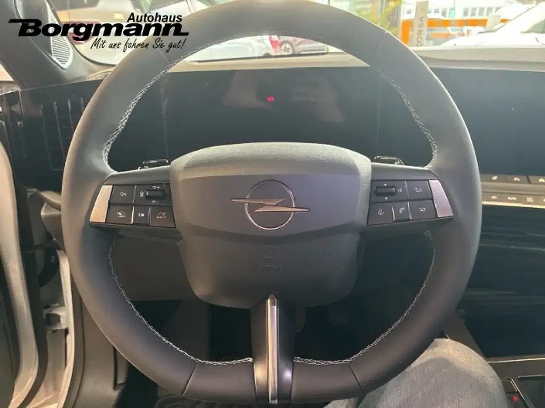 Opel Astra - Thumbnail 11