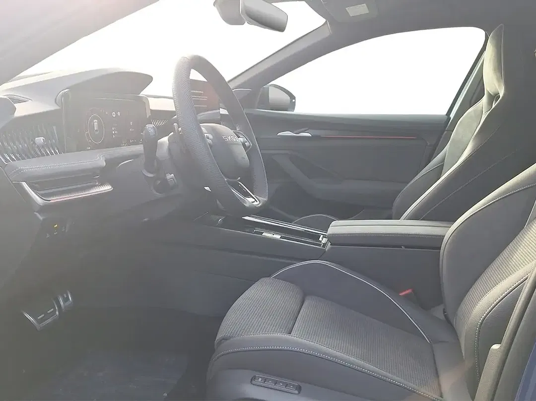 Skoda Superb - Thumbnail 9
