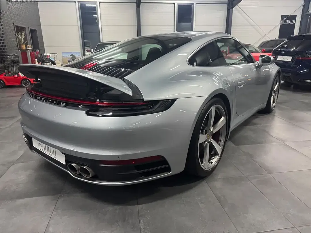 Porsche 992 - Thumbnail 4