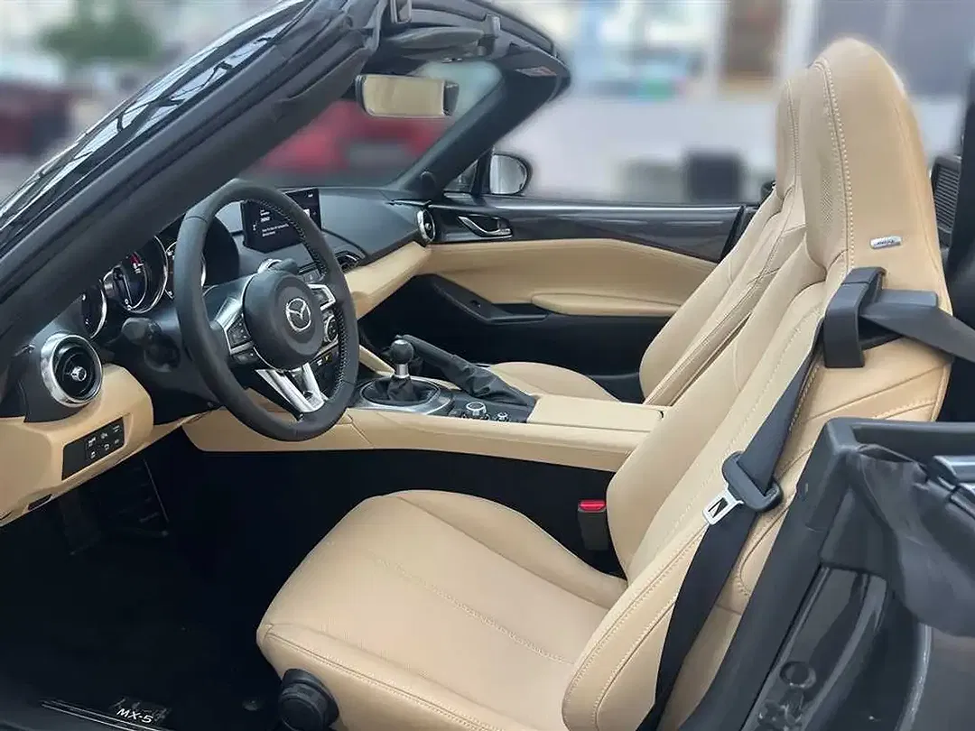 Mazda MX-5 - Thumbnail 10