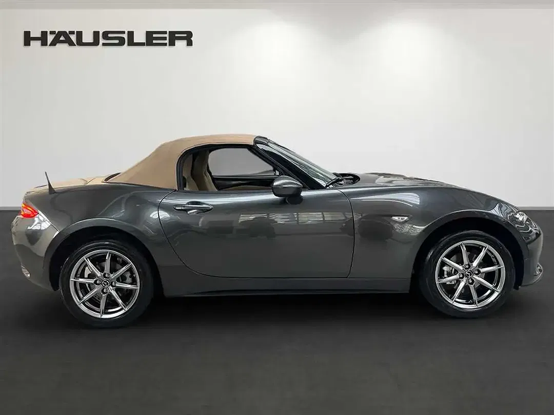 Mazda MX-5 - Thumbnail 3