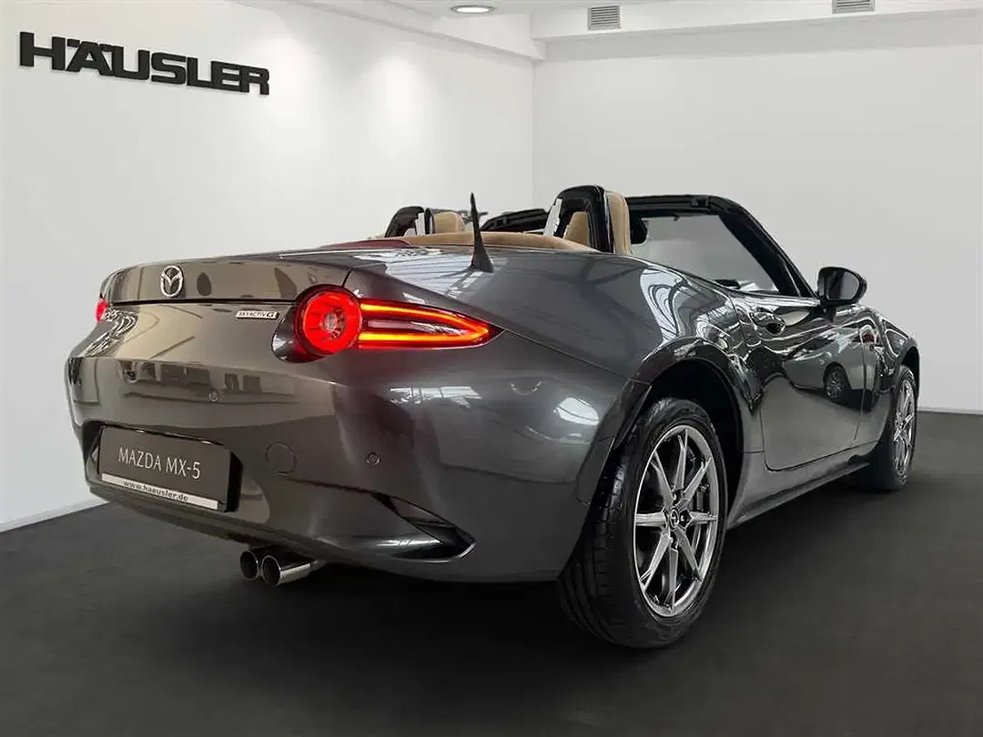Mazda MX-5 - Thumbnail 4