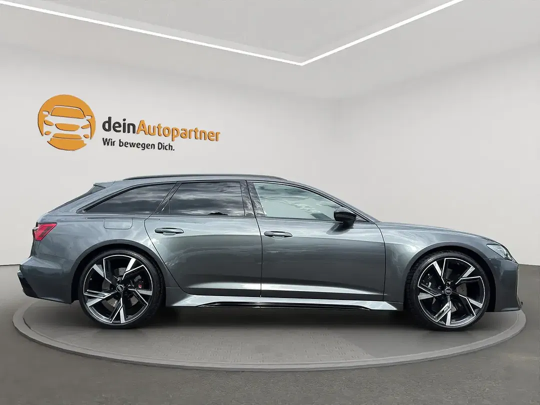 Audi RS6 - Thumbnail 4