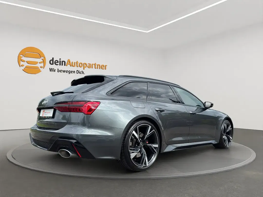 Audi RS6 - Thumbnail 5